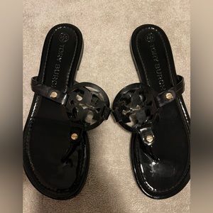 Tory Burch MILLER PATENT LEATHER SANDAL